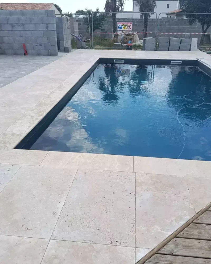 Réalisation de carrelage extérieur par Cire Concept Carrelage, carreleur à Talmont-Saint-Hilaire