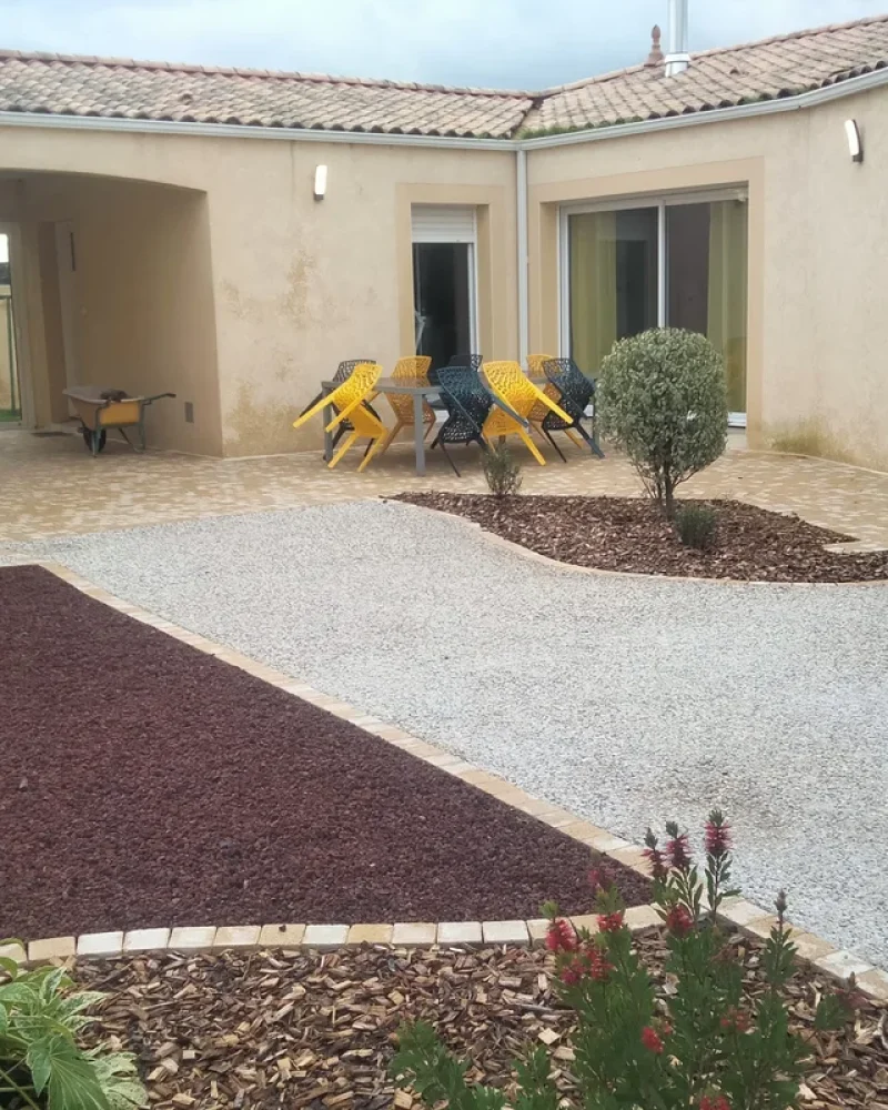 Réalisation de carrelage extérieur par Cire Concept Carrelage, carreleur à Talmont-Saint-Hilaire