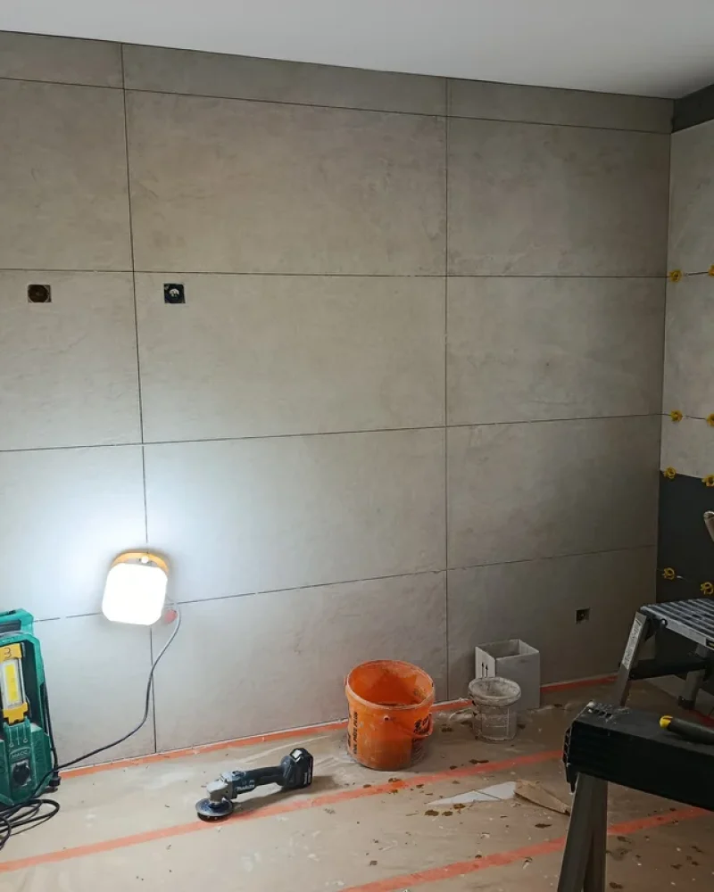 Réalisation de carrelage de salle de bains par Cire Concept Carrelage, carreleur à Talmont-Saint-Hilaire