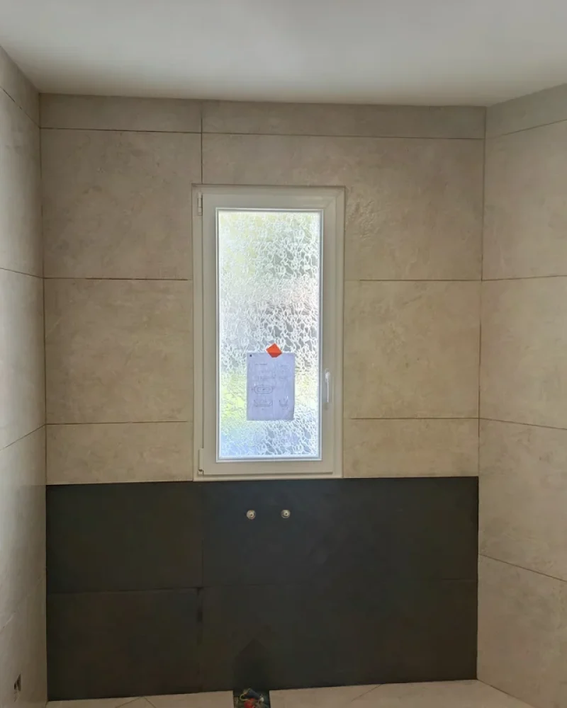 Réalisation de carrelage de salle de bains par Cire Concept Carrelage, carreleur à Talmont-Saint-Hilaire