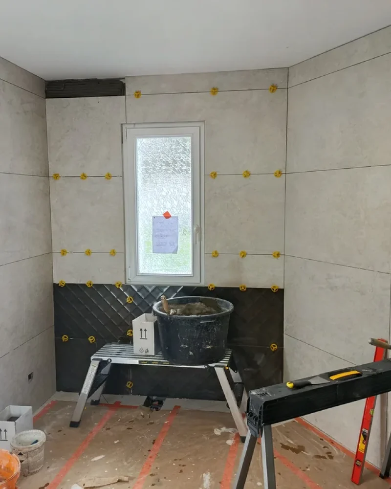 Réalisation de carrelage de salle de bains par Cire Concept Carrelage, carreleur à Talmont-Saint-Hilaire